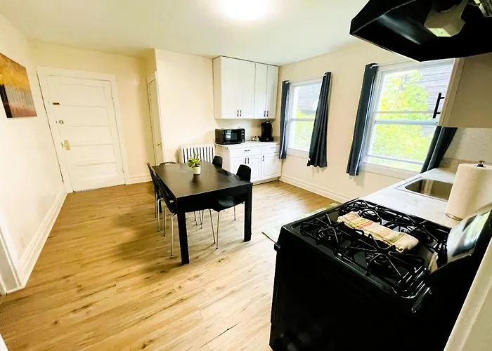 Gl- Great Location, Free Parking, Spacious, Private Office & Family Friendly Appartamento